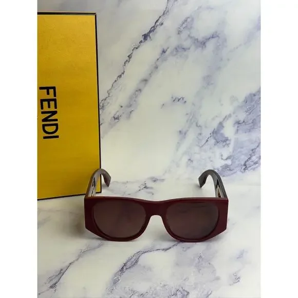 NEW Fendi FE40109I Burgundy Baguette Sunglasses